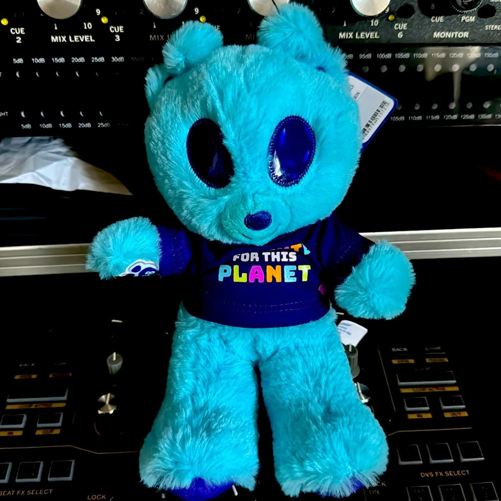 Build a Bear Bear-Lien Alien Buddies Purple Eyes 9”  Online Exclusive